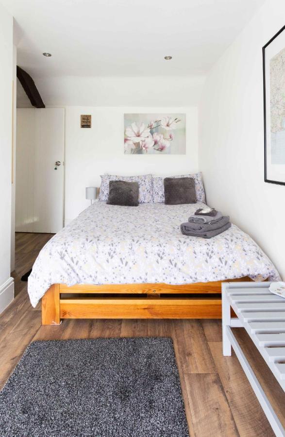 Cwtch Farm Bed & Breakfast Ystalyfera Εξωτερικό φωτογραφία